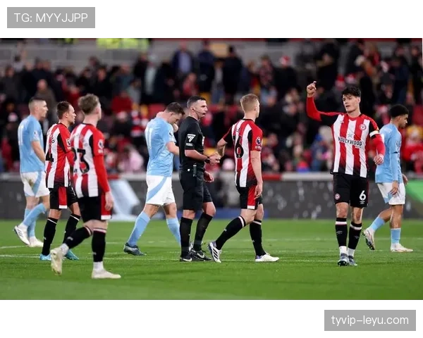 布伦特福德深陷英超泥潭,连败困境下保级压力骤增 布伦特福德深陷英超泥潭,连败困境下保级压力骤增