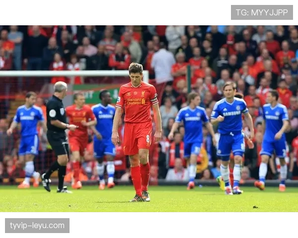 欧洲杯传奇回眸:那些改变足球历史的瞬间与鲜为人知的故事 欧洲杯传奇回眸:那些改变足球历史的瞬间与鲜为人知的故事